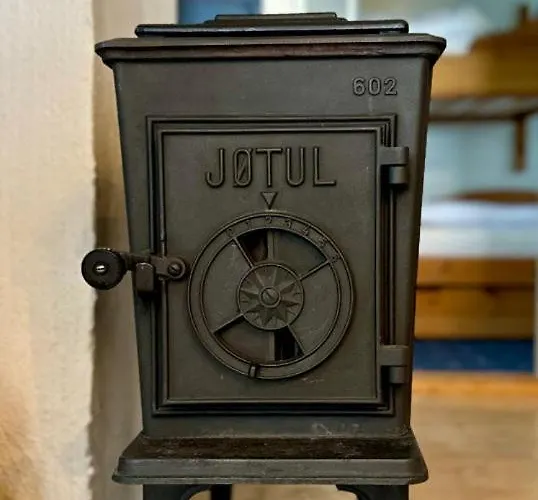 Large Xc In Out & Lovely View